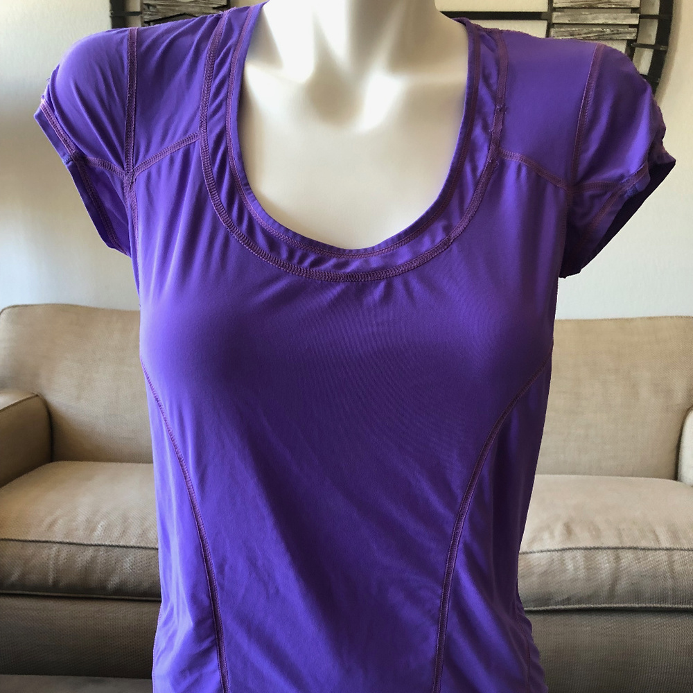 Zella Short-Sleeve Workout Top, size M